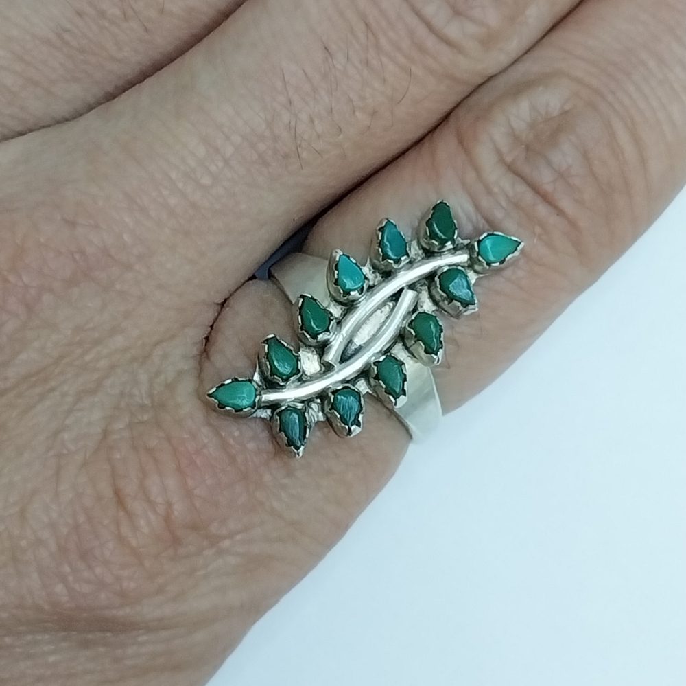 Vintage Zuni Native American Turquoise Sterling Silver Ring Size 5.25 Item #5408